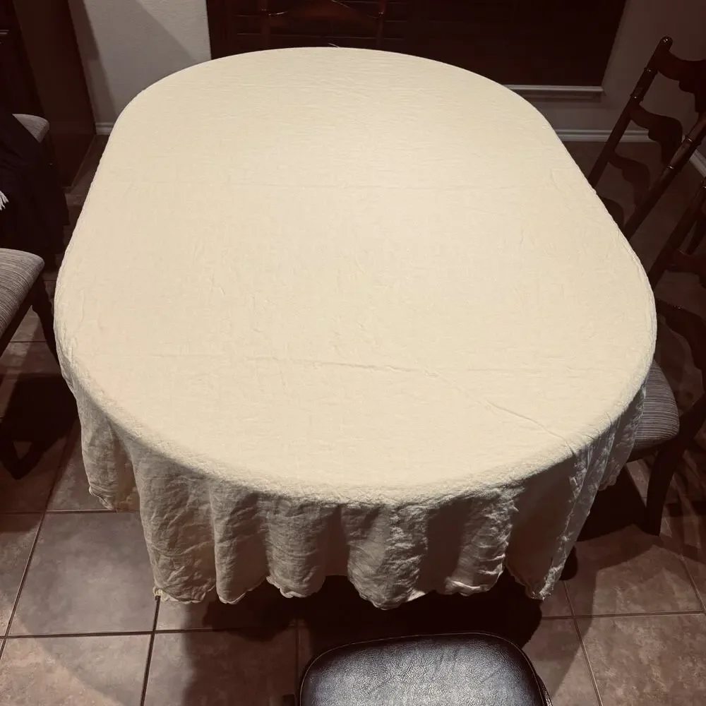 Butter Yellow Linen Tablecloth‎ Scalloped Edge rectangle 96